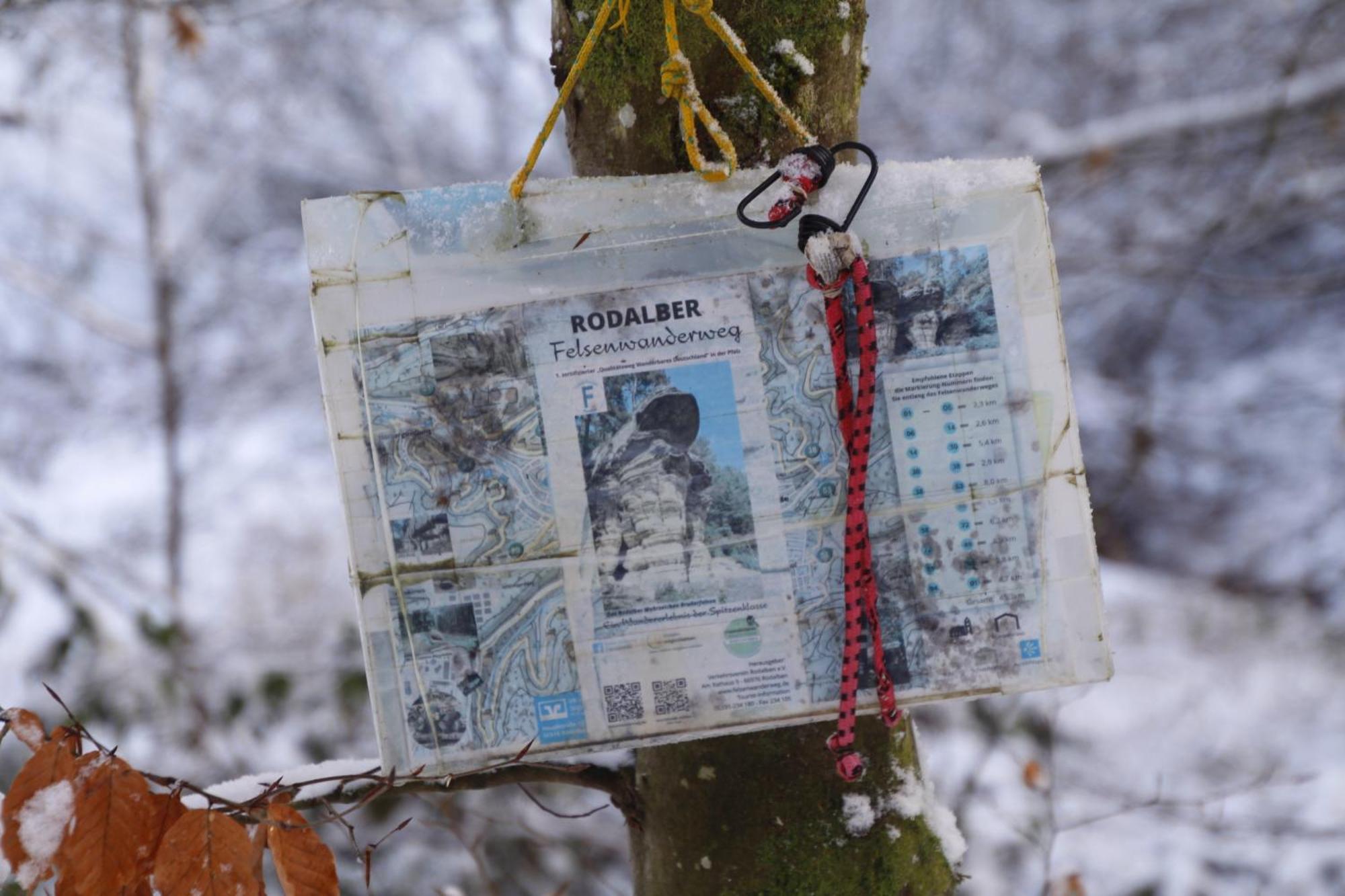 Ferienwohung Am Felsenwanderweg Im Pfaelzerwald Apartamento Rodalben Exterior foto